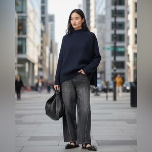 Cyrus Elegant Blue Knitwear